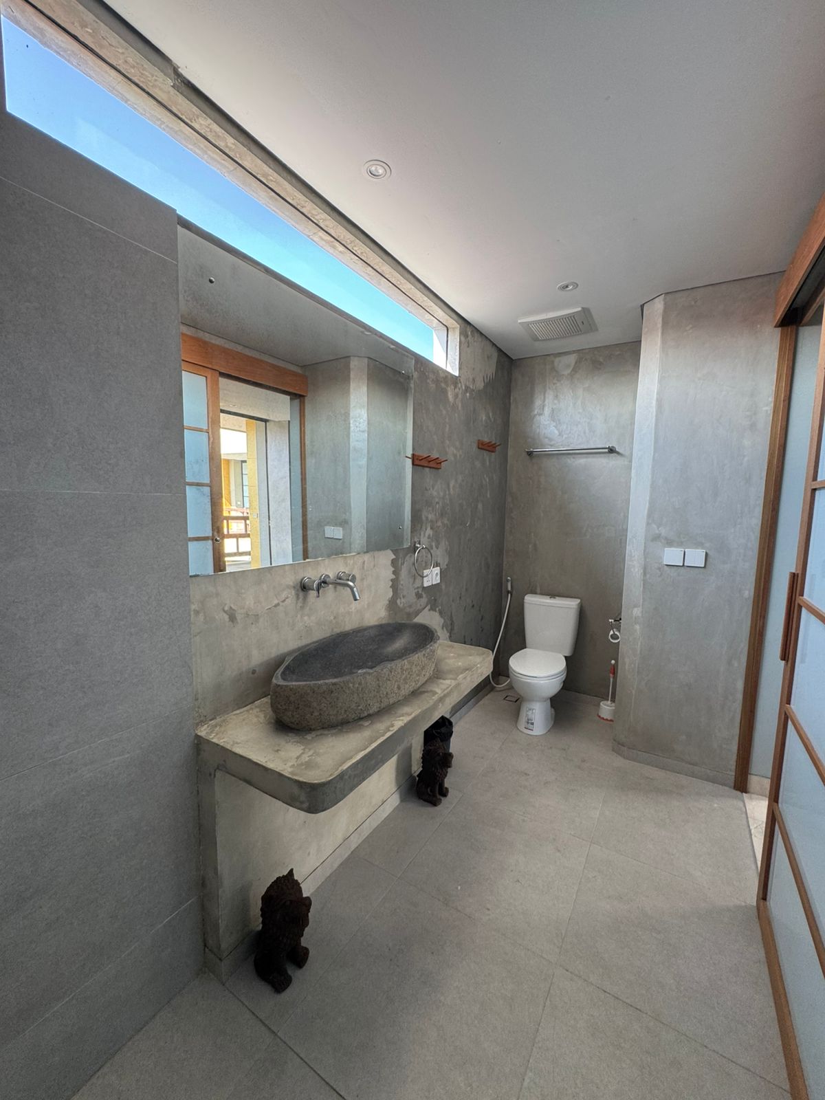 Studio Apartment in Exclusive Male-Only Resort Available Leasehold (3)