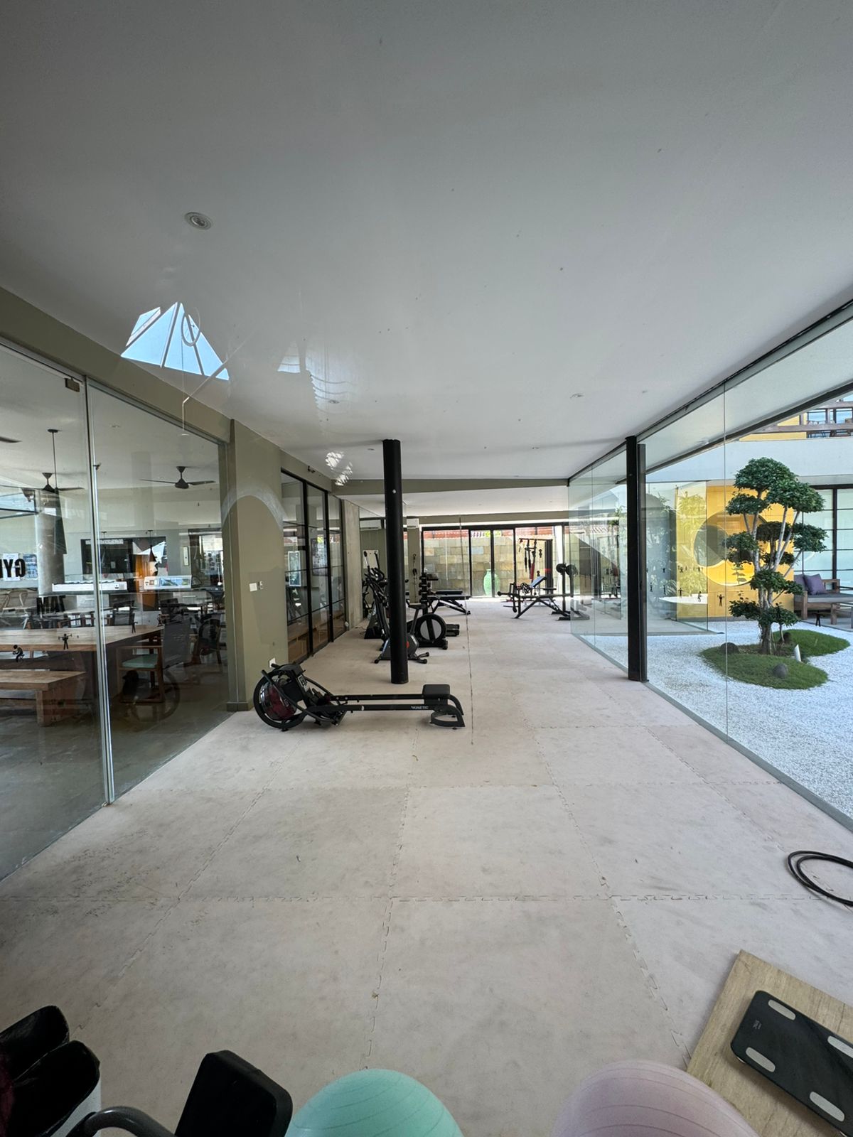 Studio Apartment in Exclusive Male-Only Resort Available Leasehold (9)